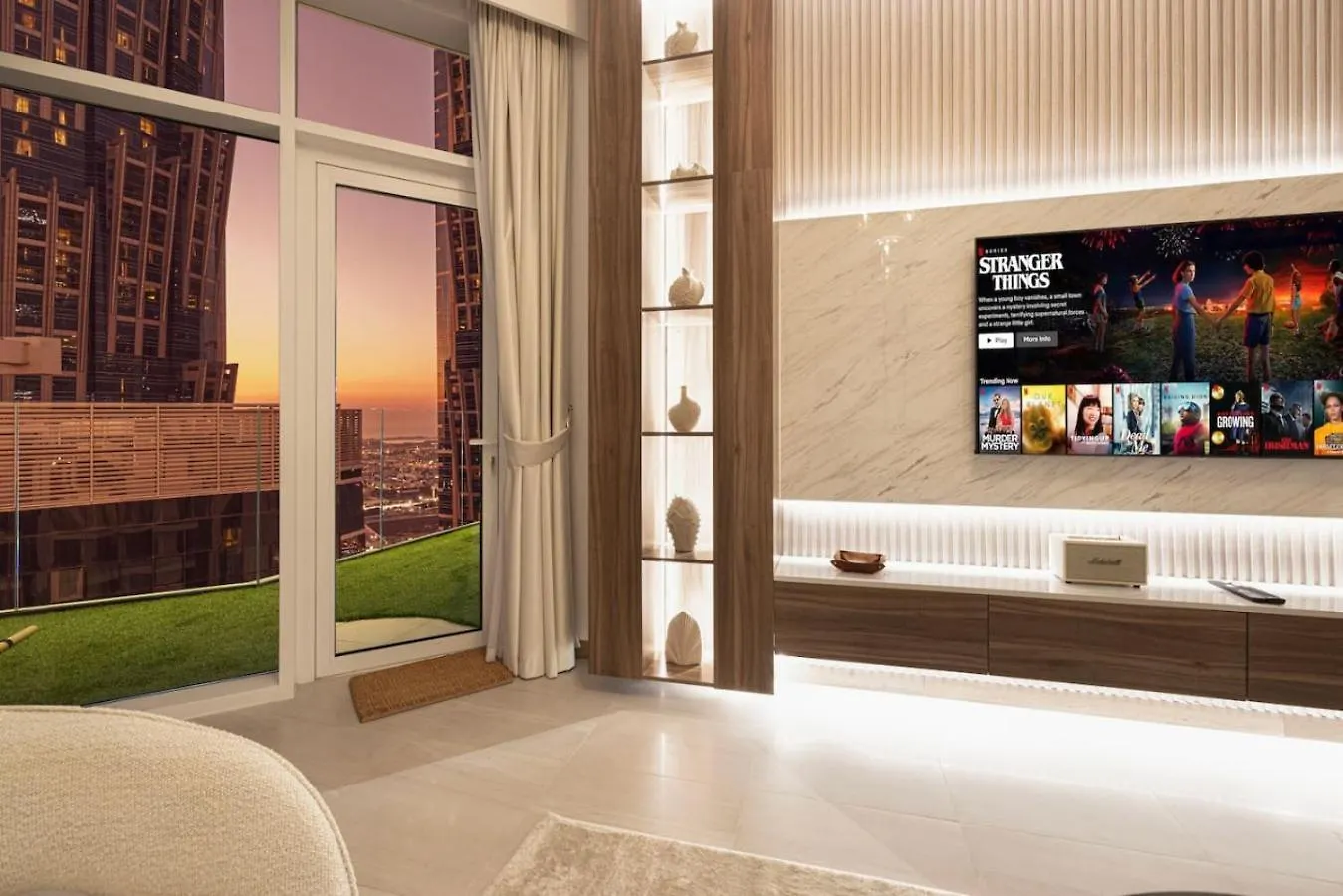 Incredible Views - Infinity Pool - New - 2Br 6 Pax Apartment Dubai